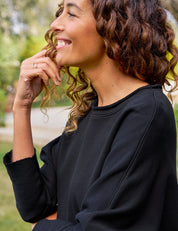 Anna - Long-Sleeve Capelet Black