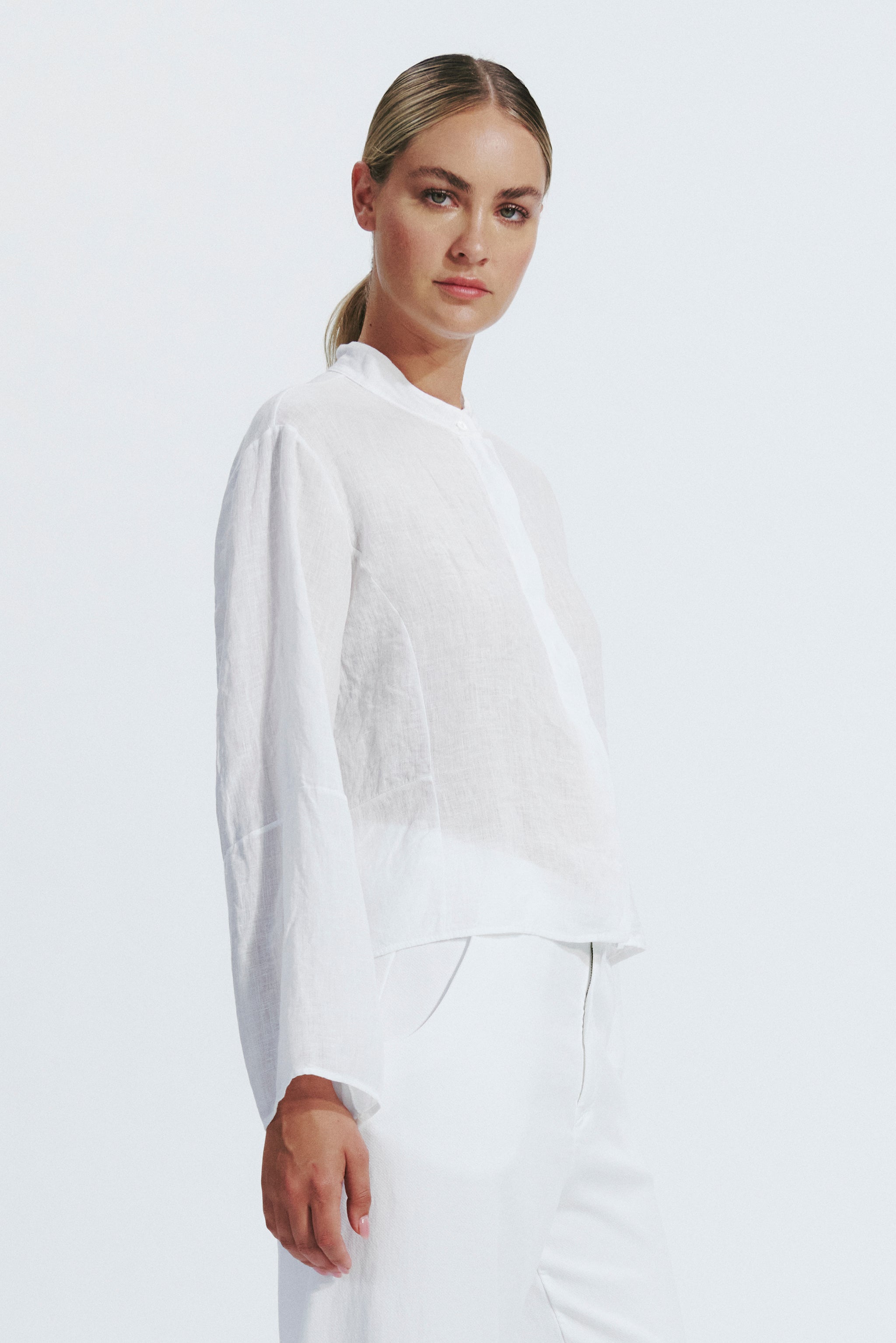 Linen relaxed shirt white