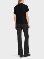 T-shirt with beaded collar