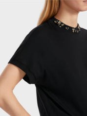 T-shirt with beaded collar