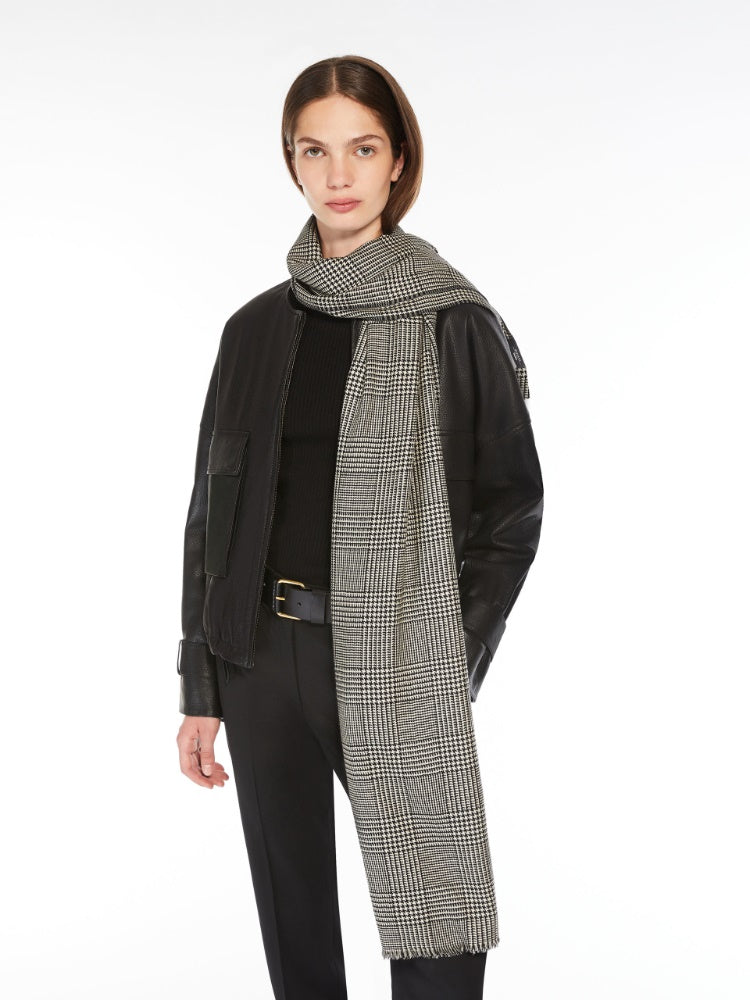 Jez blk/grey check stole