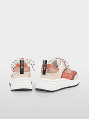 Leather sneaker with glitter appliqué