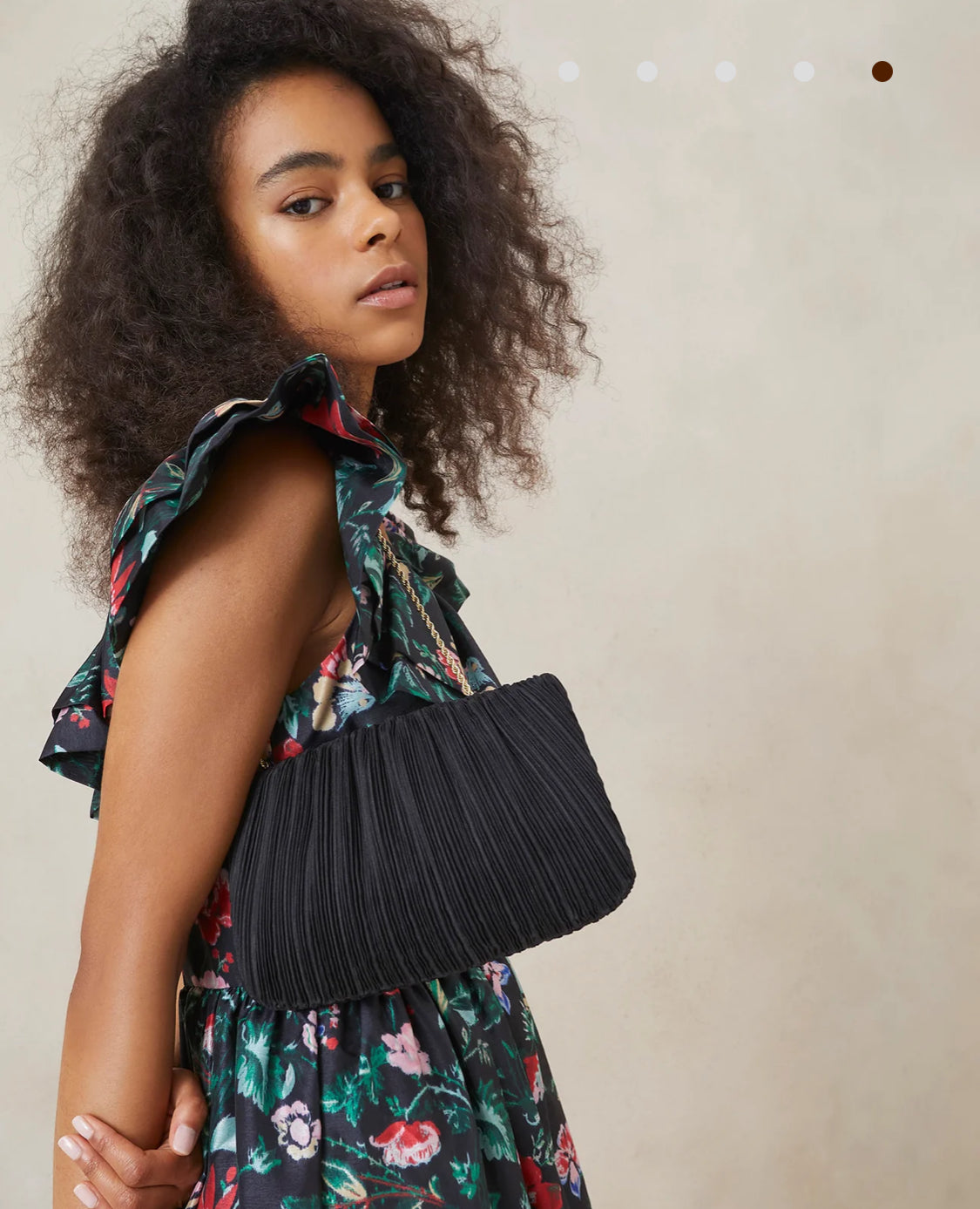 Brit Black Flat  Pleated Pouch