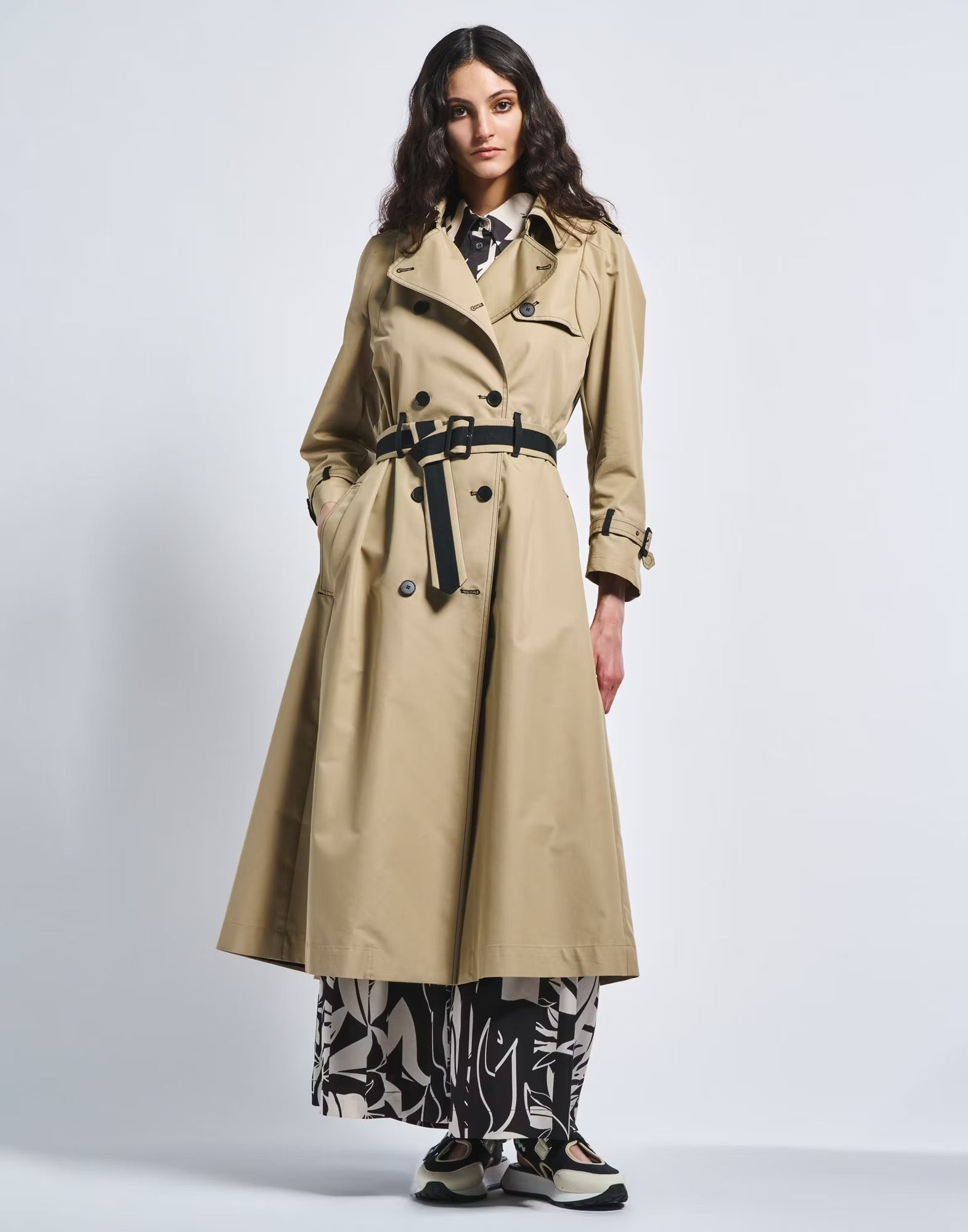 Intercept Double-breasted beige trench with black pleated back