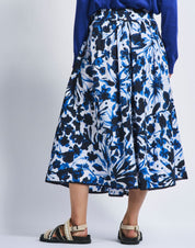 Swing Midi pleated skirt with blue floral print