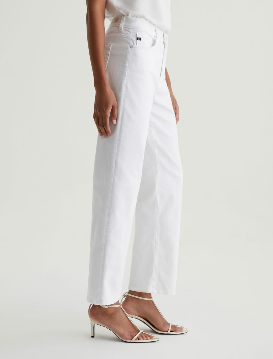 Brinley Crop - Gallery White