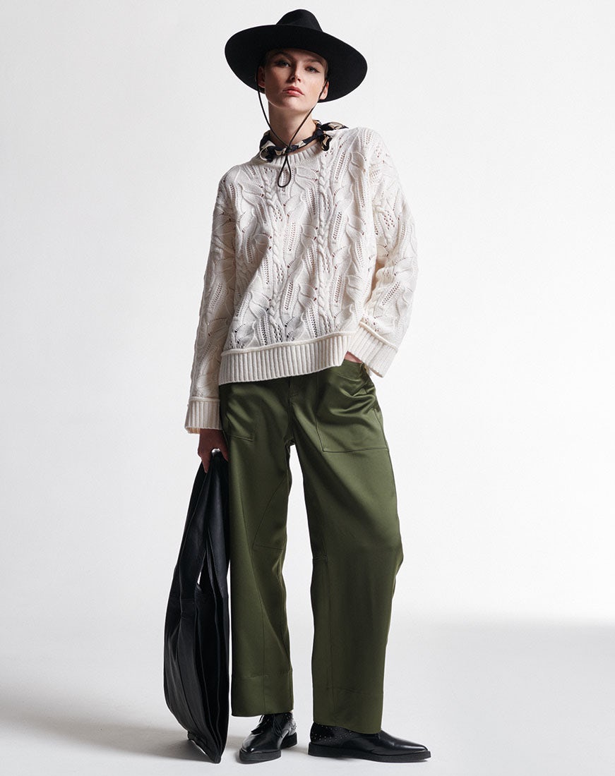 Regard White Sweater