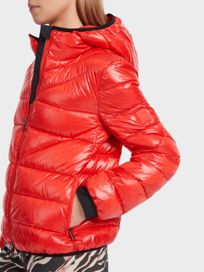 Red Puffer With Hood