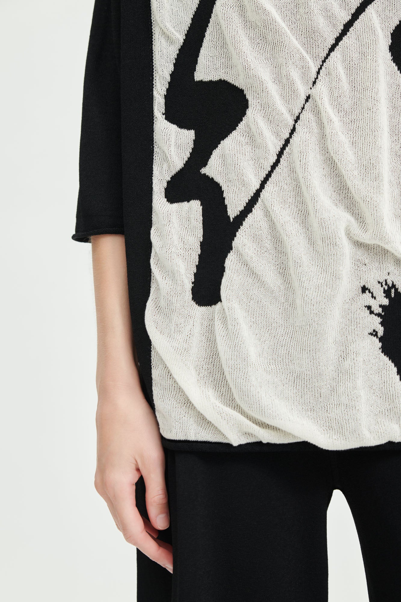 Blk/white Print Sweater