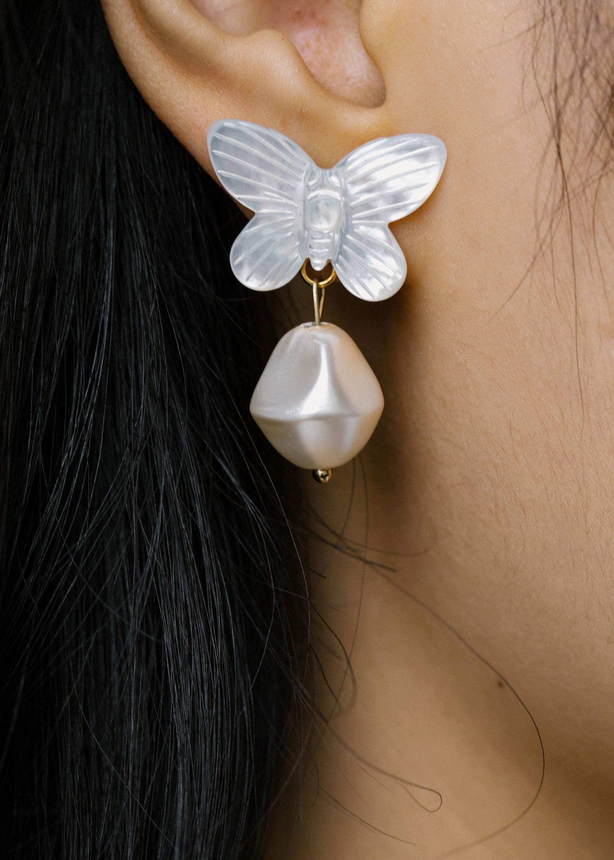 Brea Earring Mother-of-Pearl