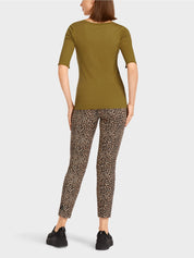 T-shirt with Feminine Décolleté Khaki