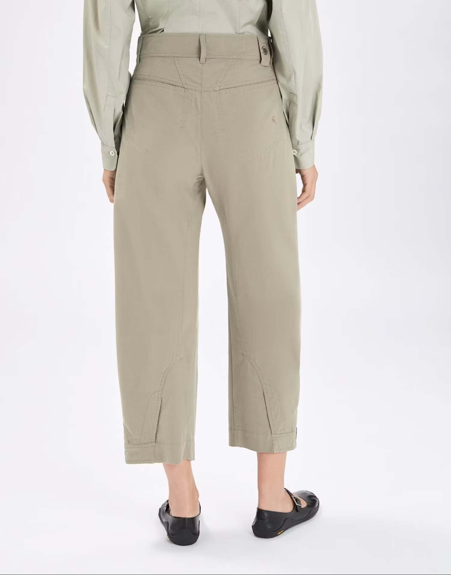 Lola Straight-Leg Jeans