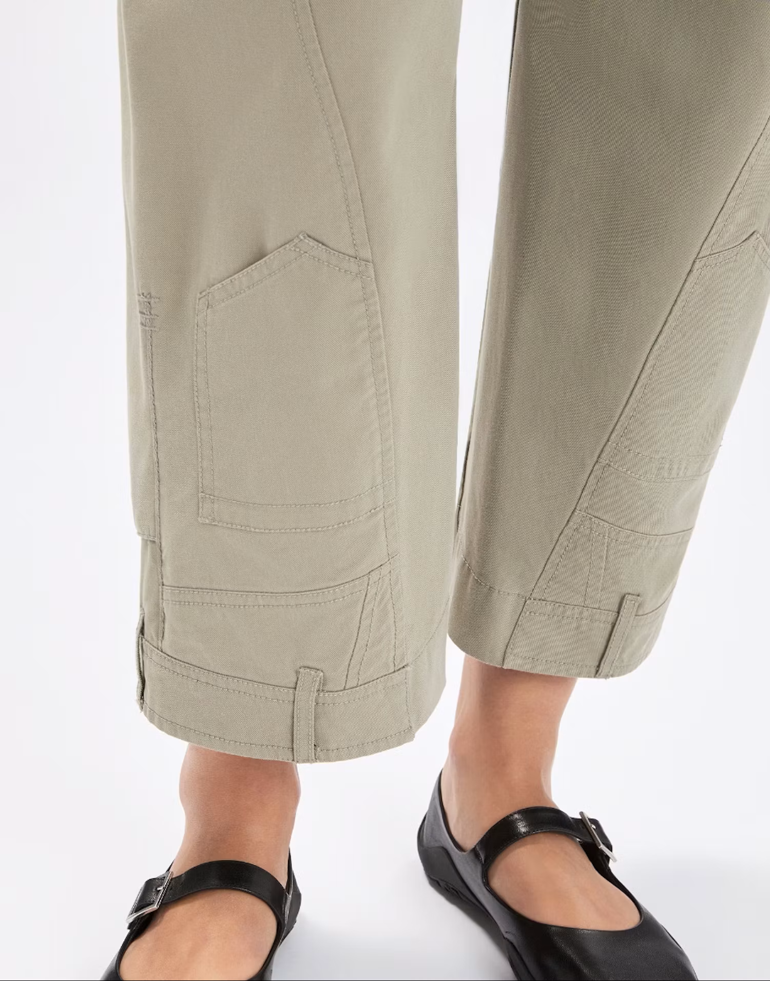 Lola Straight-Leg Jeans