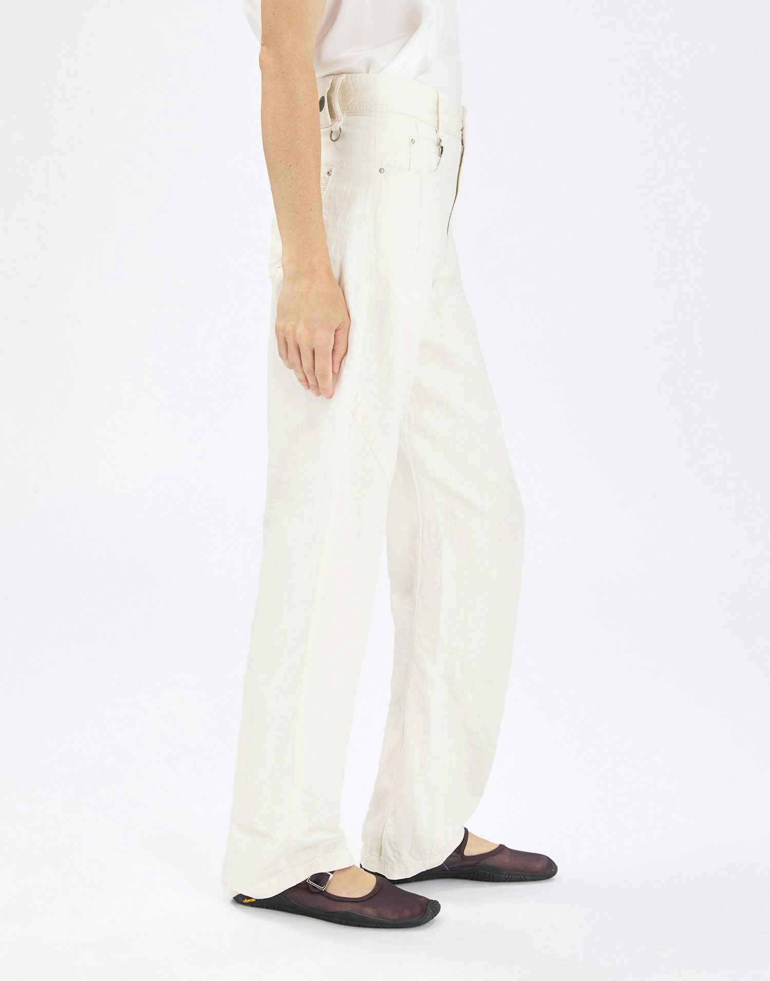 Trice Straight-Leg Pants in White Cotton and Linen