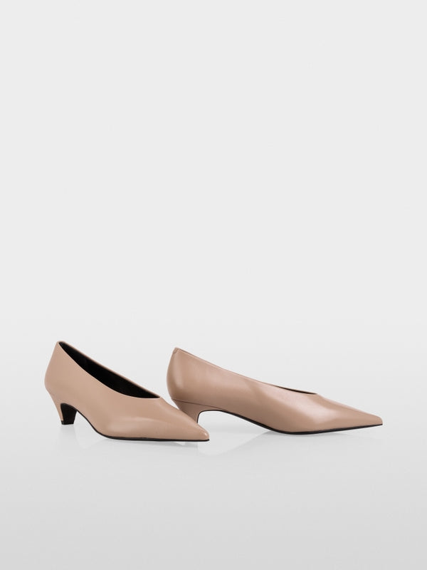 Elegant leather pumps Taupe