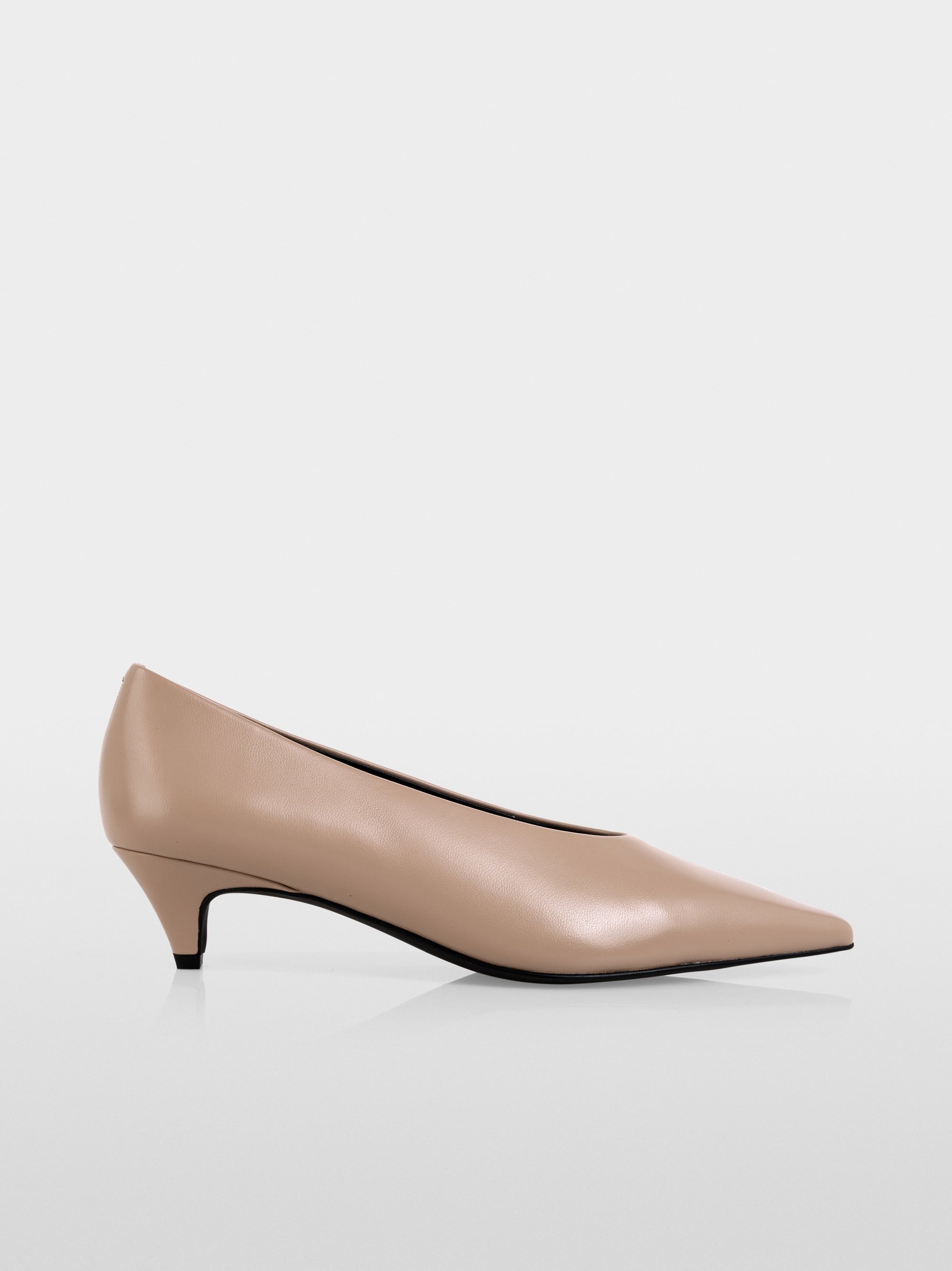 Elegant leather pumps Taupe
