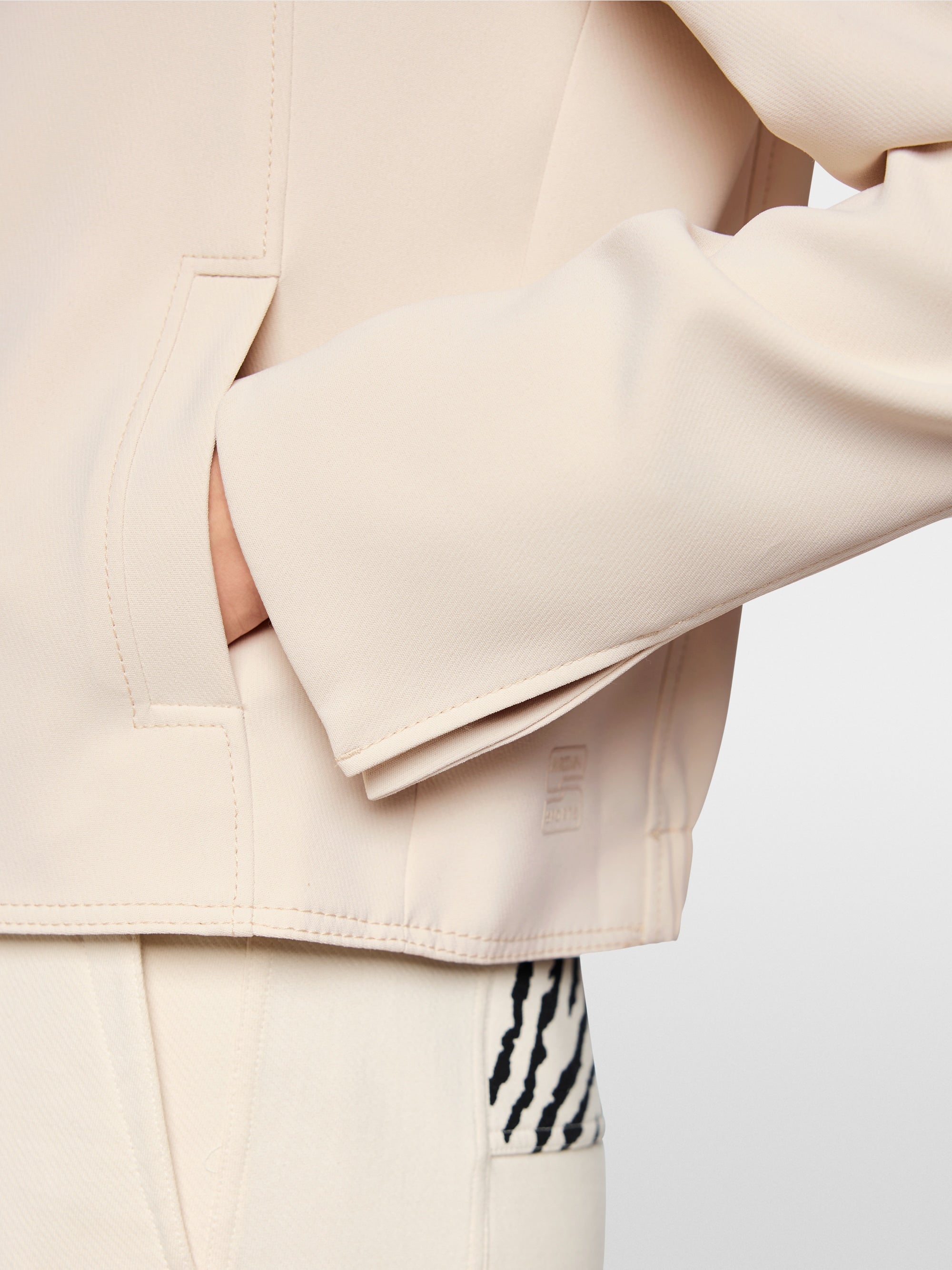 Magnolia Blazer