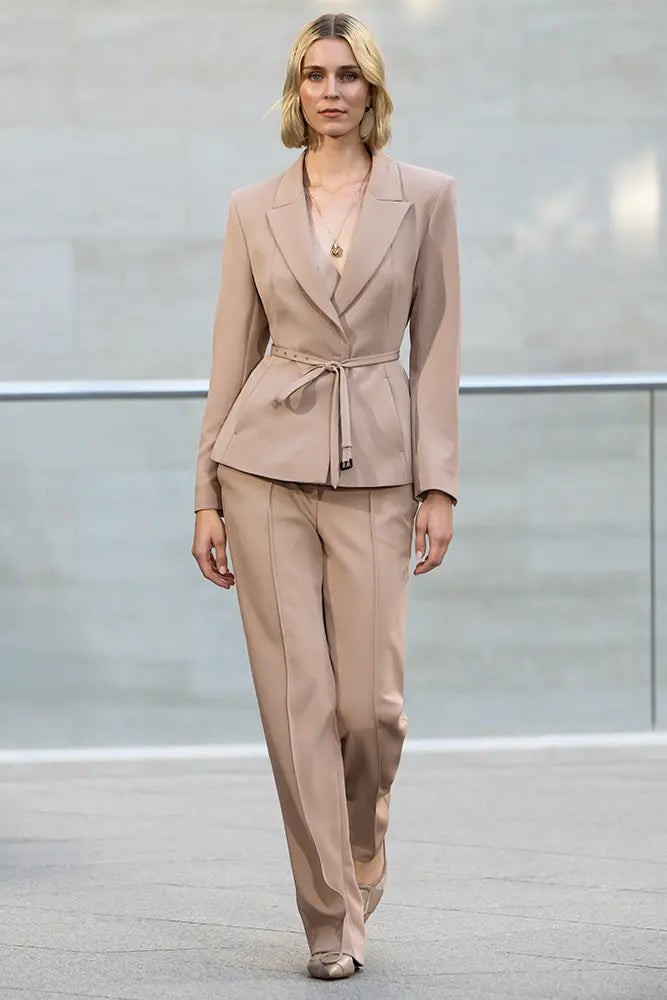 A_ShopTheRunway_Look5.webp