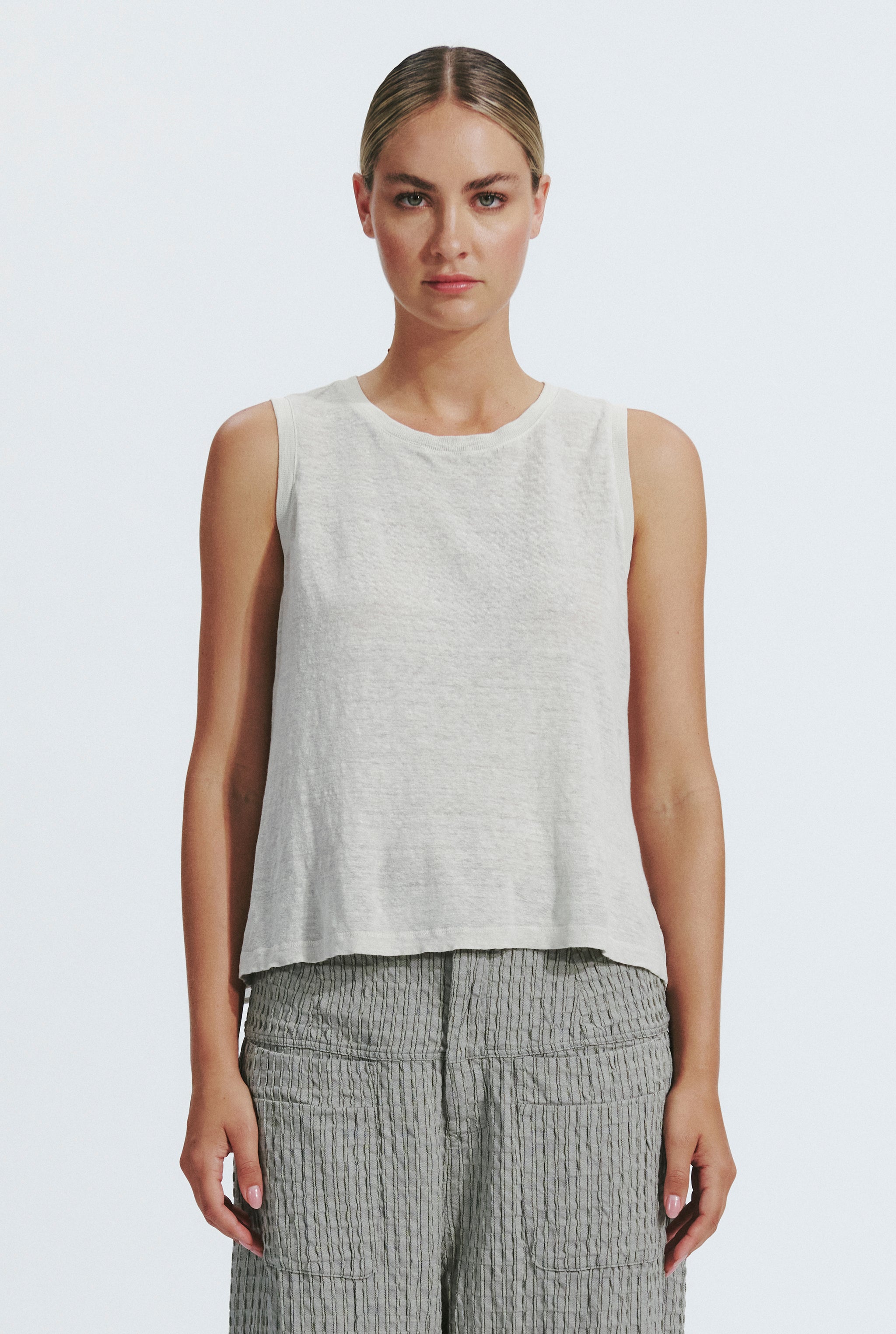 Linen layer tank