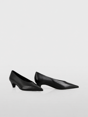 Elegant leather pumps Black