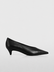 Elegant leather pumps Black