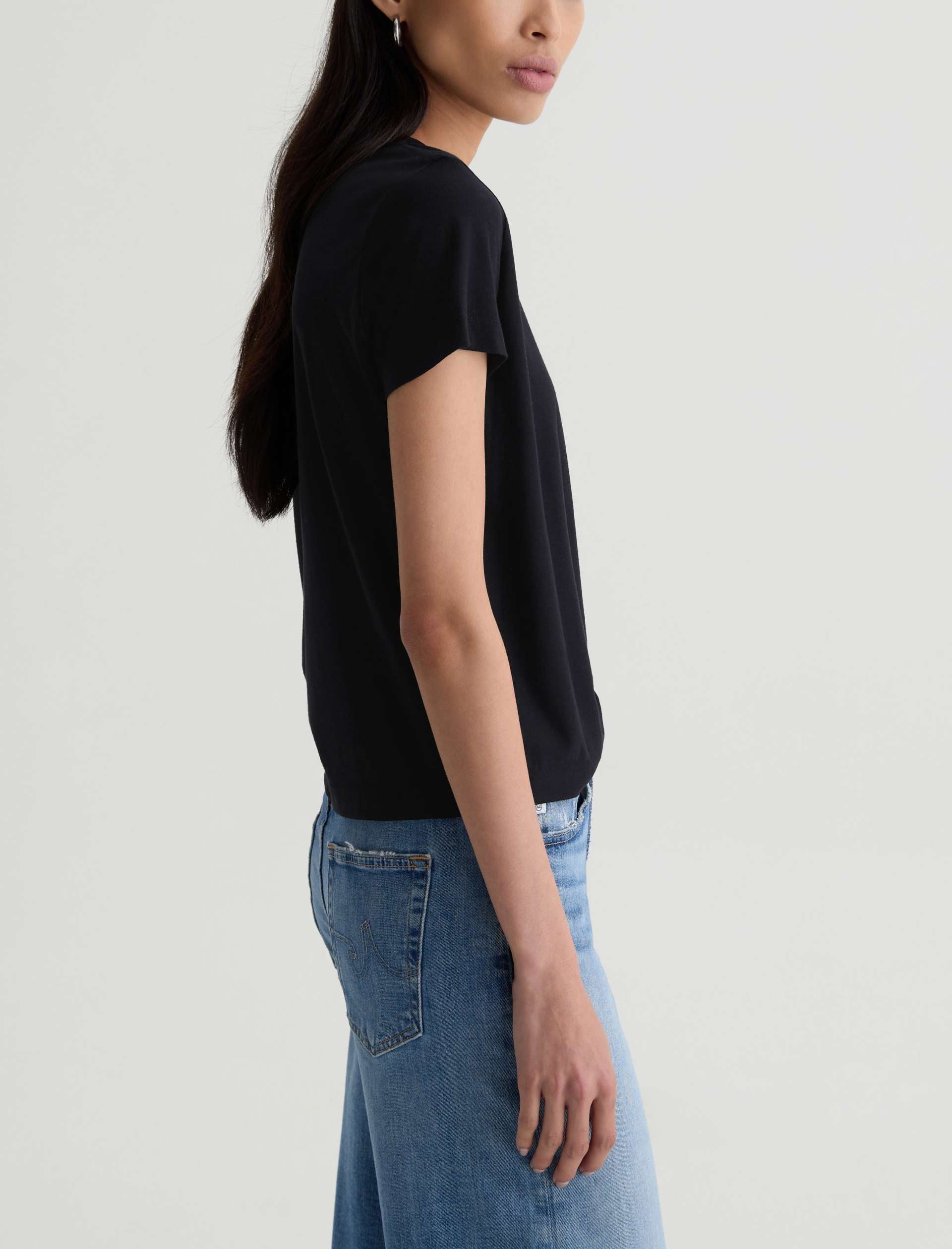 Zoie Tee Super Black