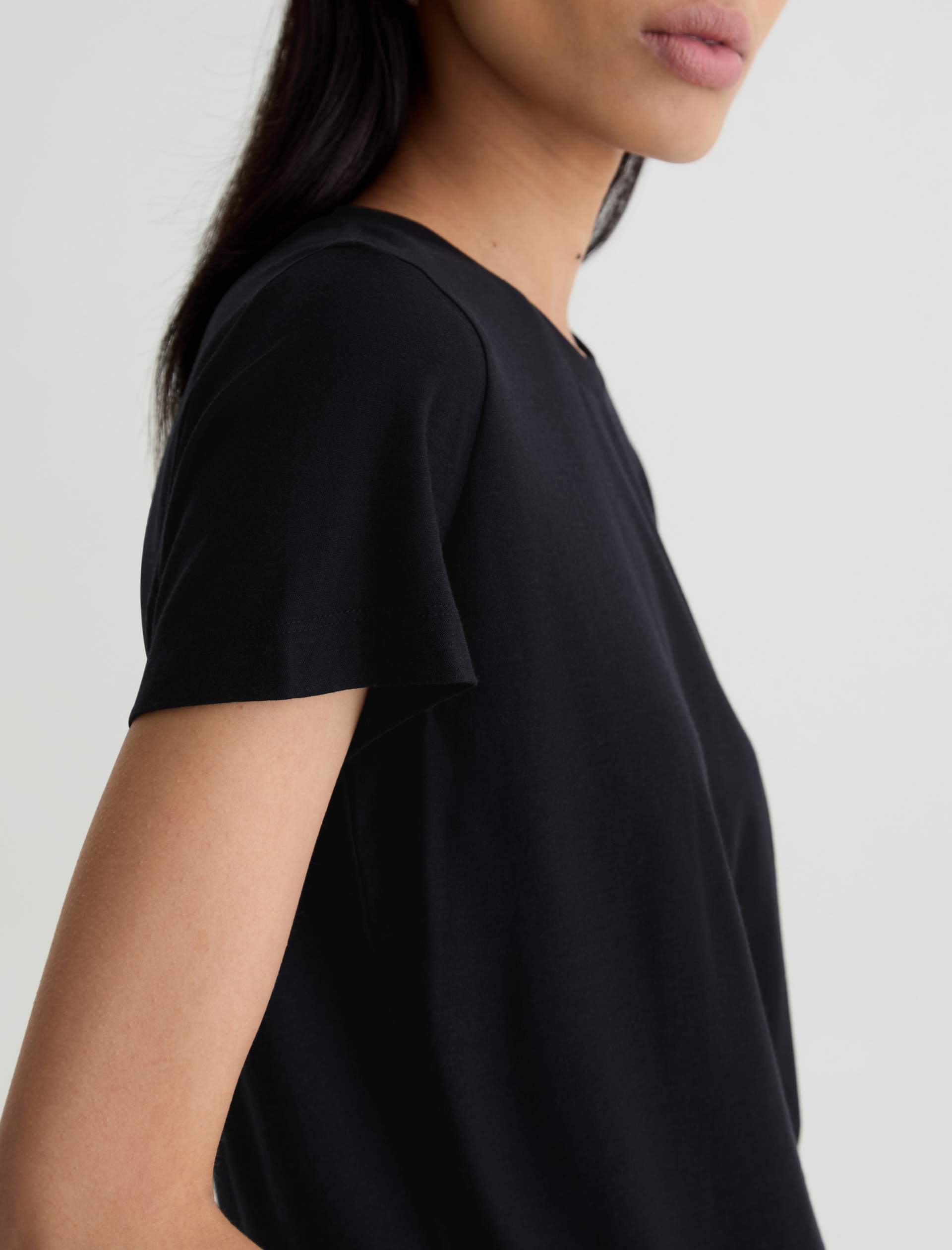 Zoie Tee Super Black