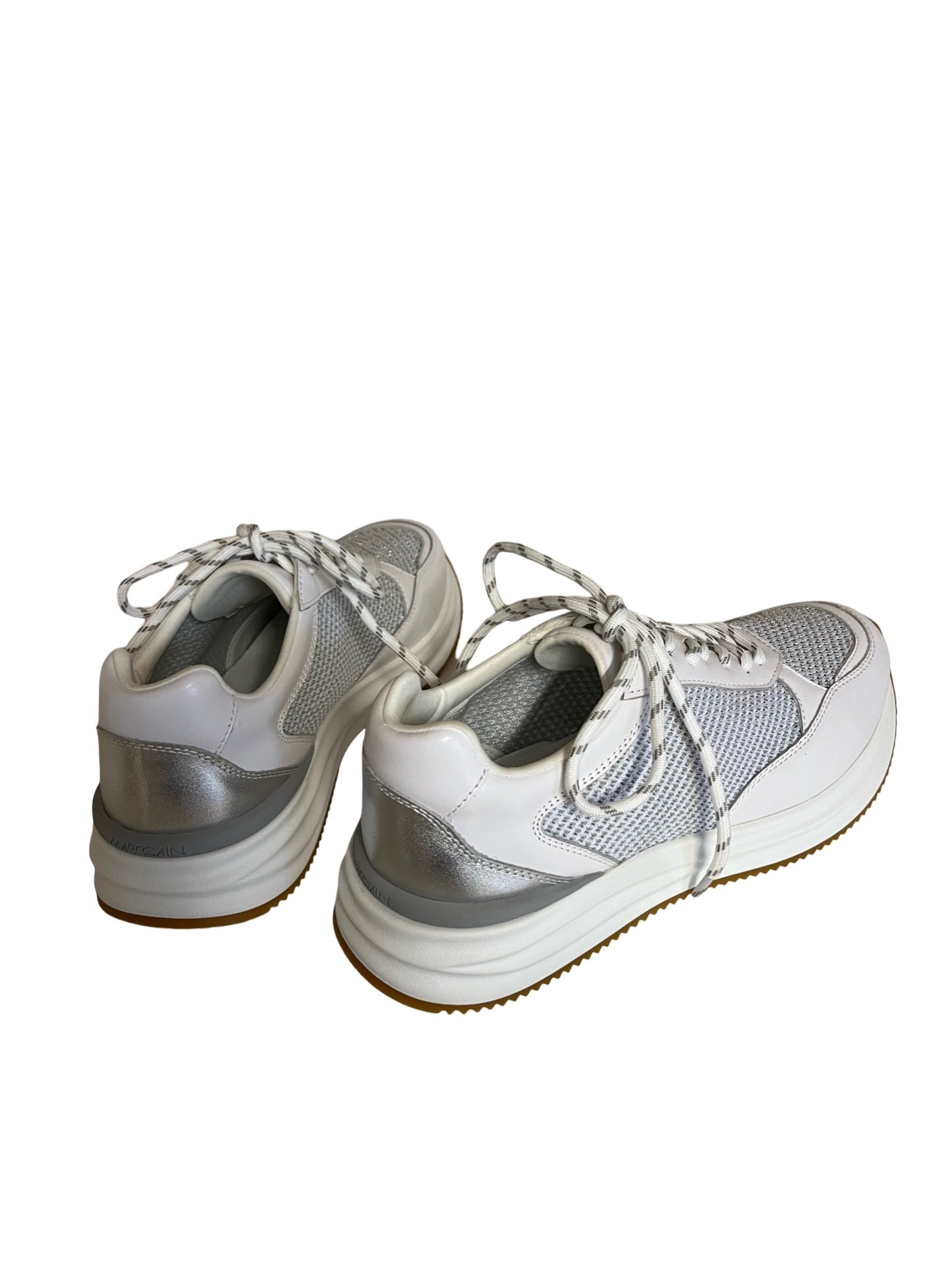 White Ladies Sneaker