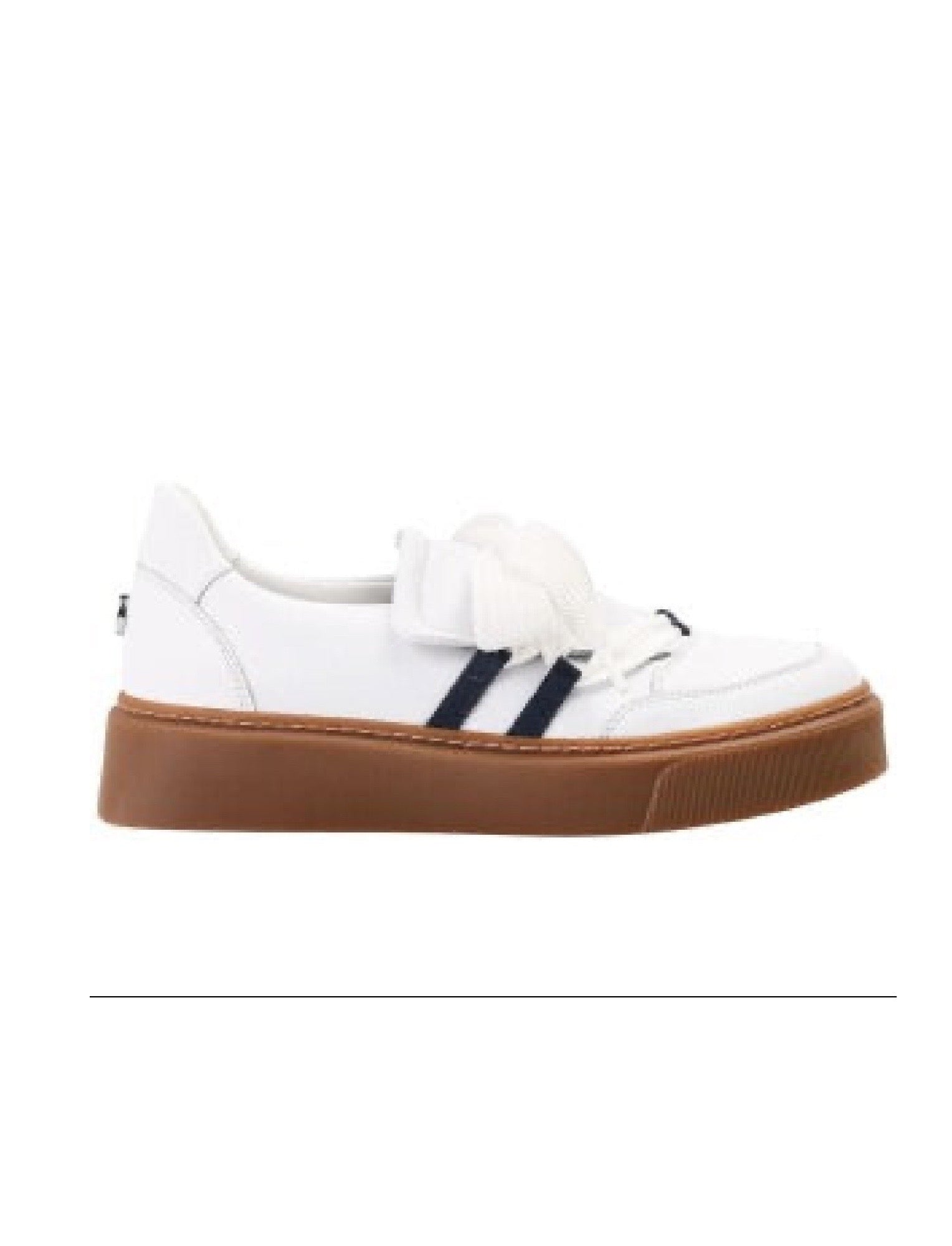 White Sneakers with distinctive laces