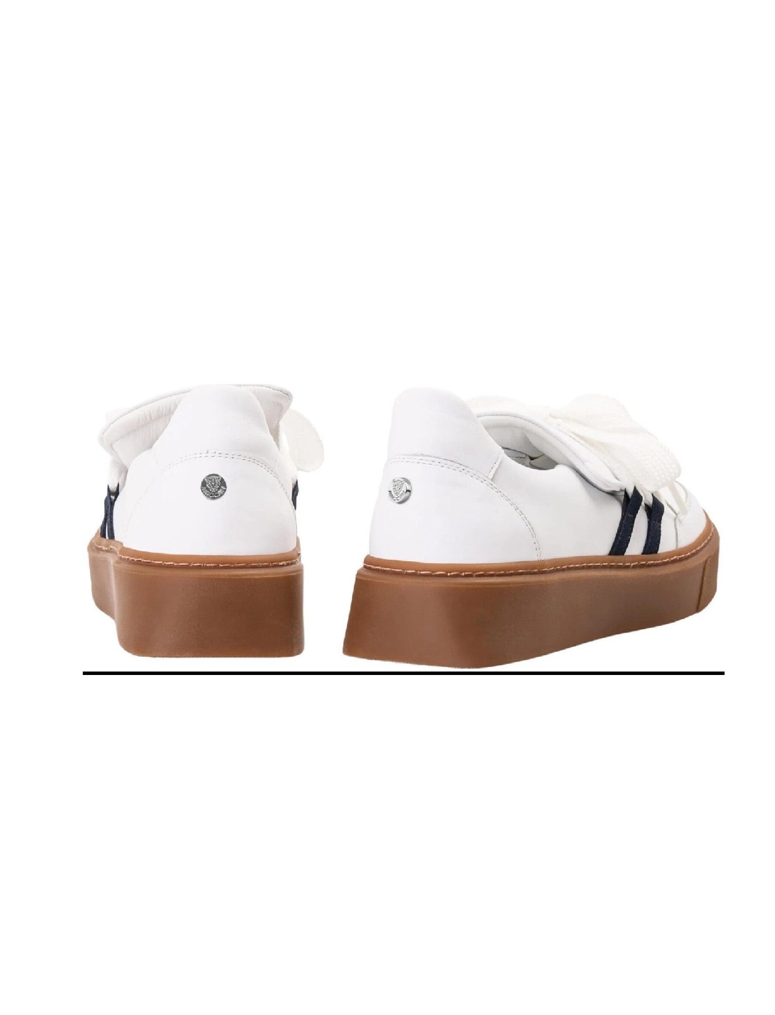 White Sneakers with distinctive laces