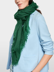 Scarf with crinkle effect Green