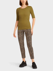 T-shirt with Feminine Décolleté Khaki
