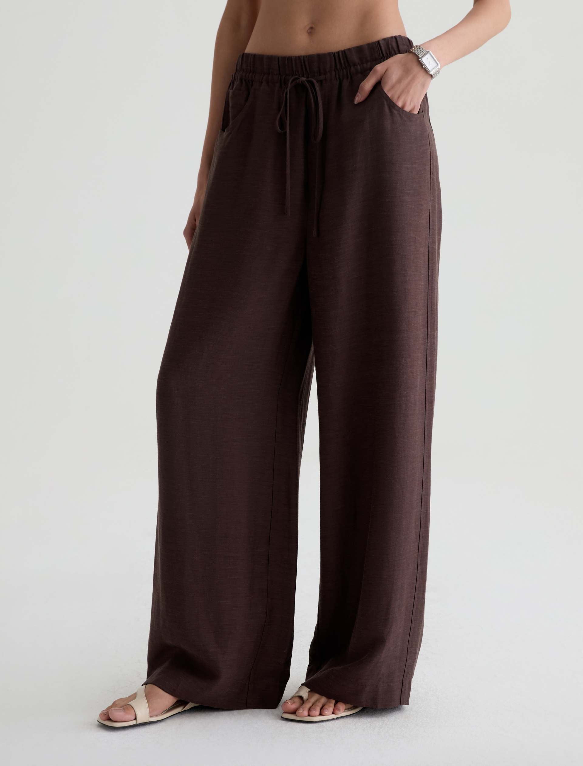 Century Cinched Oak Barrel Brown Pant