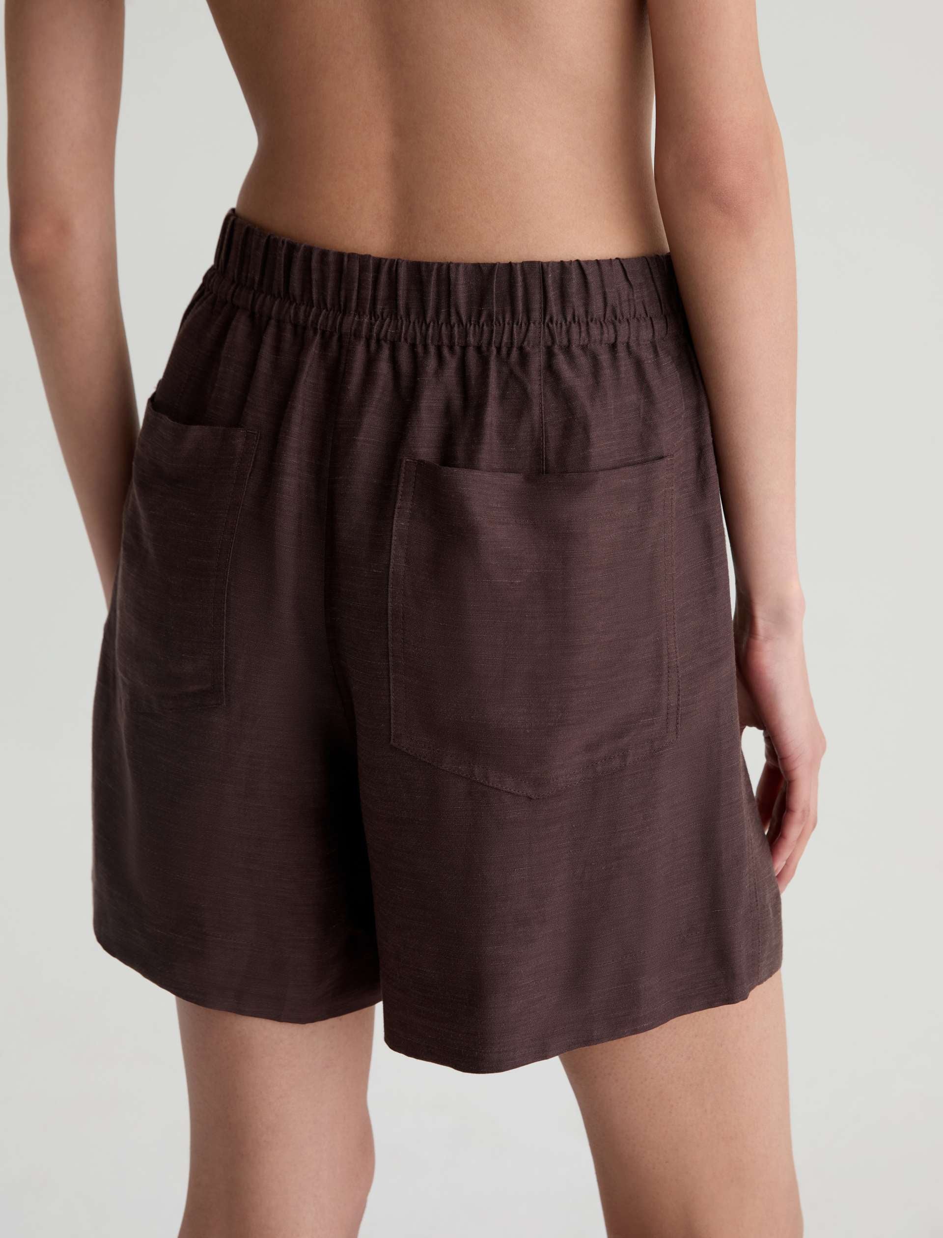 Century Cinched Oak Barrel Brown Shorts