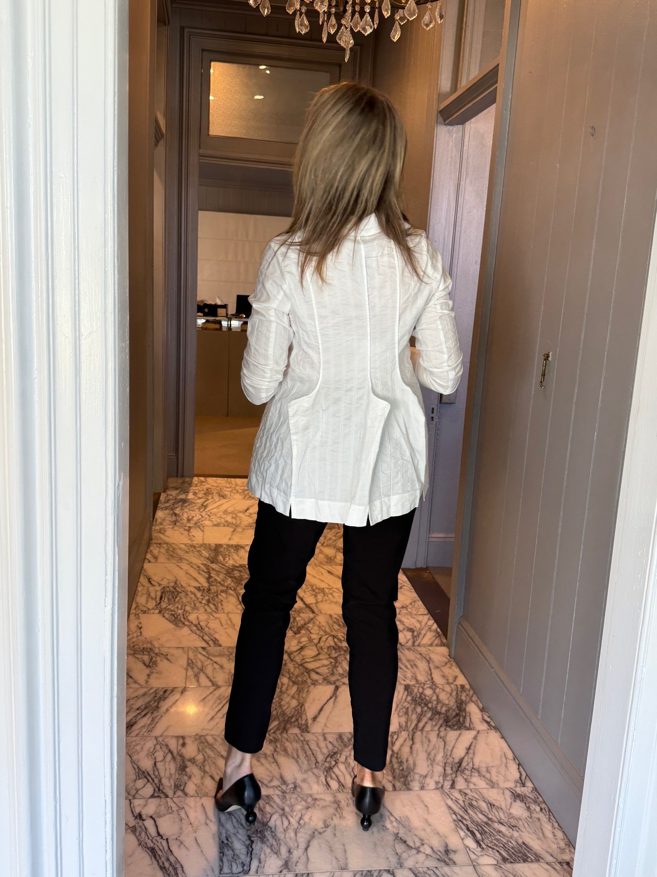 3311103 White Jacket