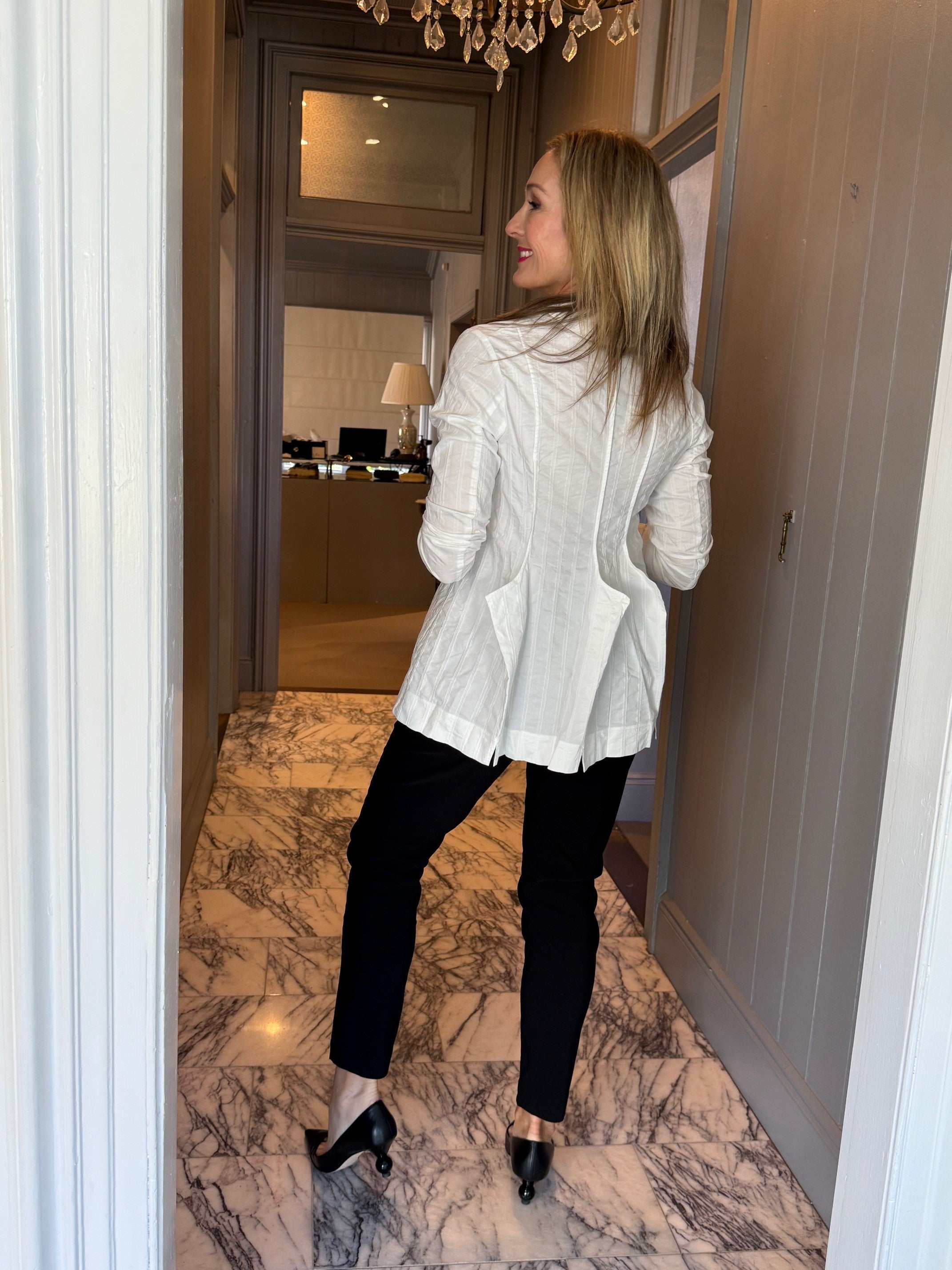 3311103 White Jacket