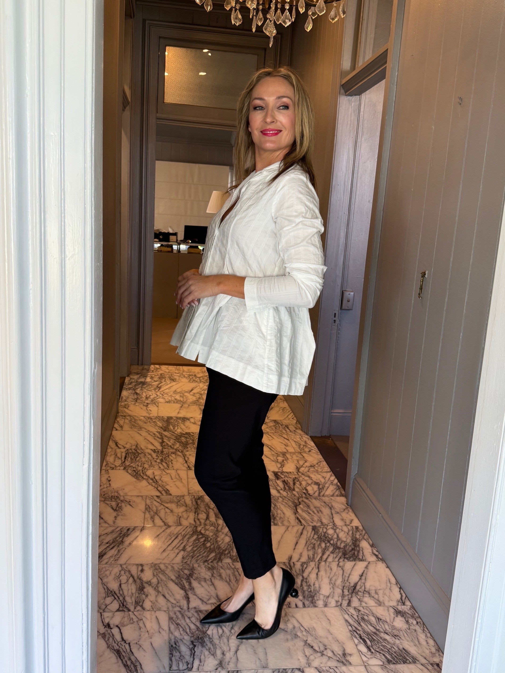 3311103 White Jacket