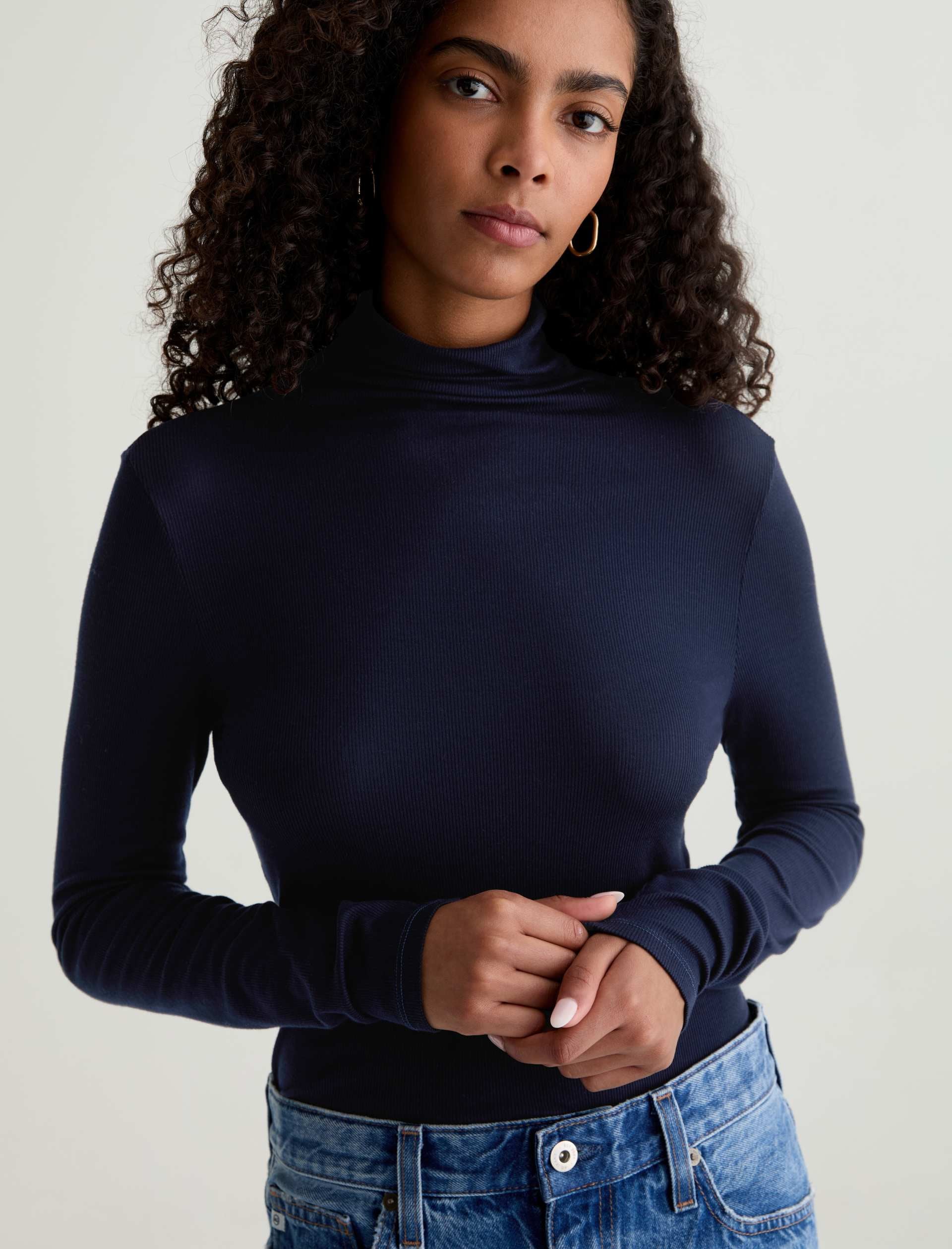 Chels Turtleneck Deep Trenches