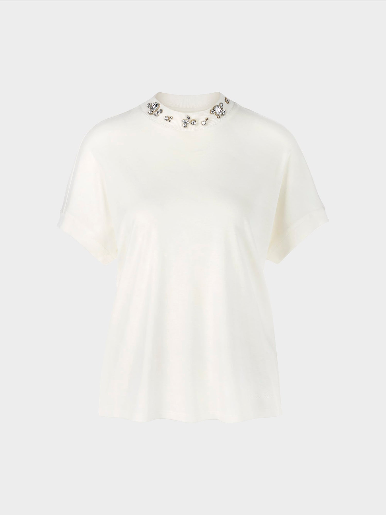 T-shirt with beaded collar