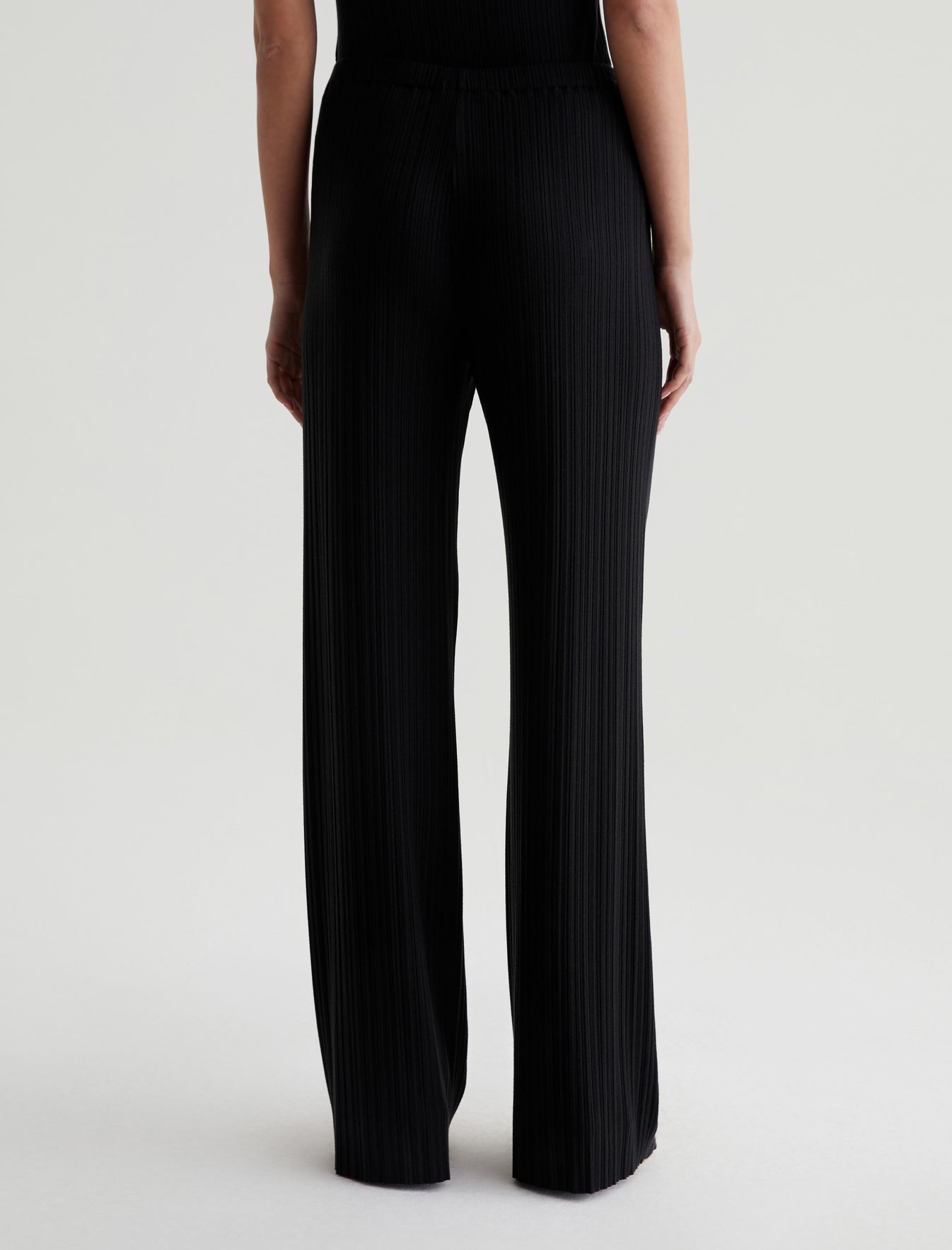 Relaxed Wide Leg Pant