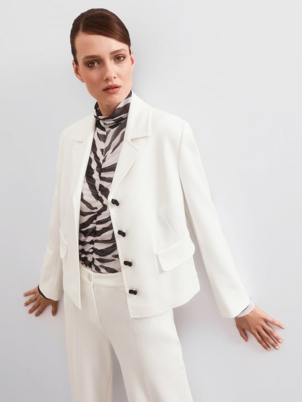 Short White blazer with quilted edges