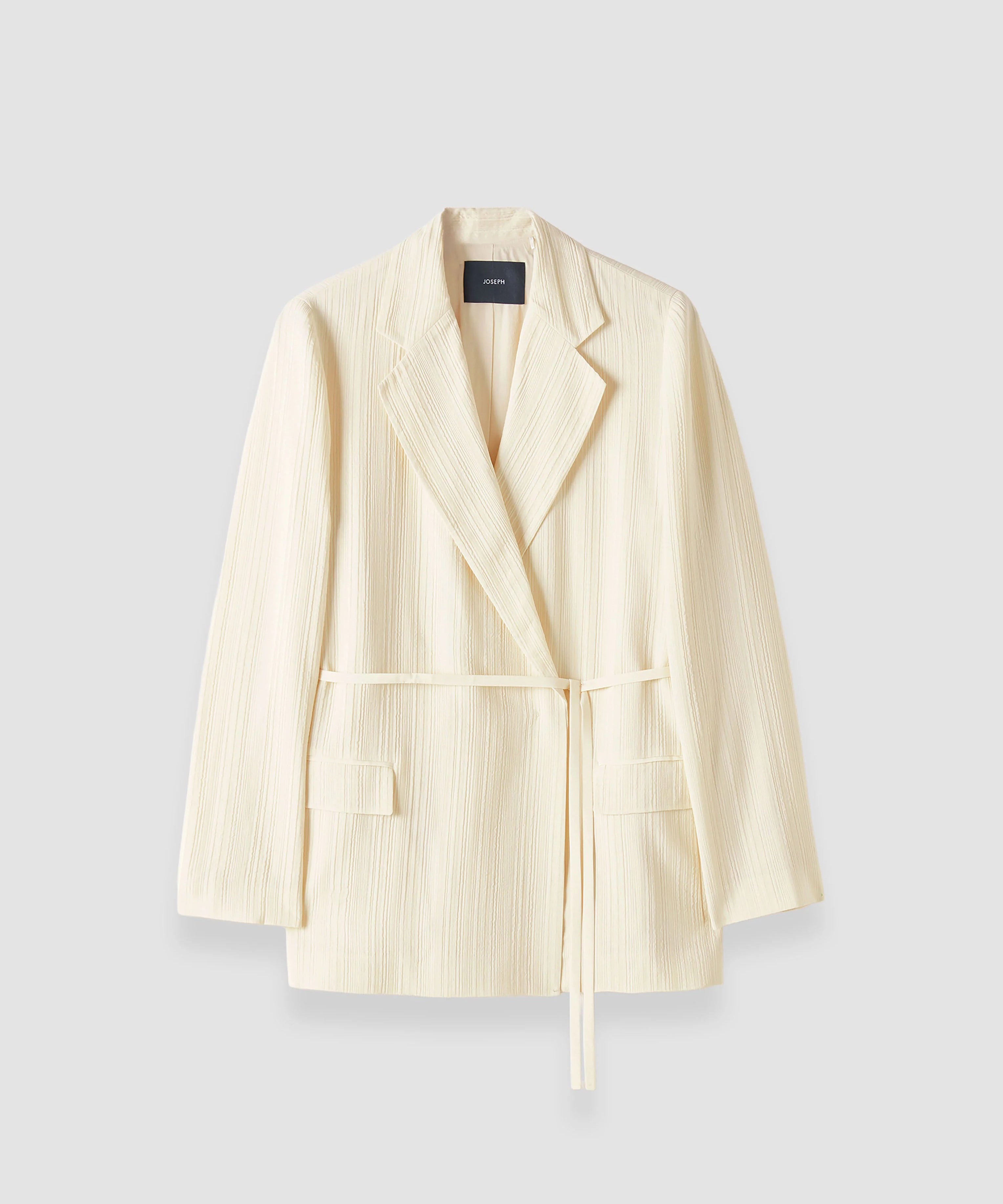 amelot-pleat-jacquard-jacket-white-jf0091970041-joseph-1.jpg