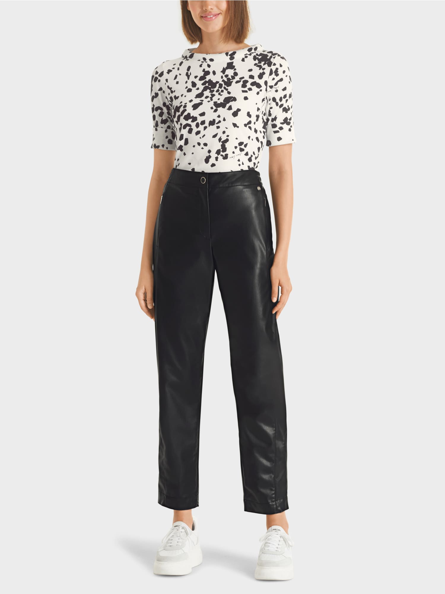 Casual Pants in Faux Nappa Leather