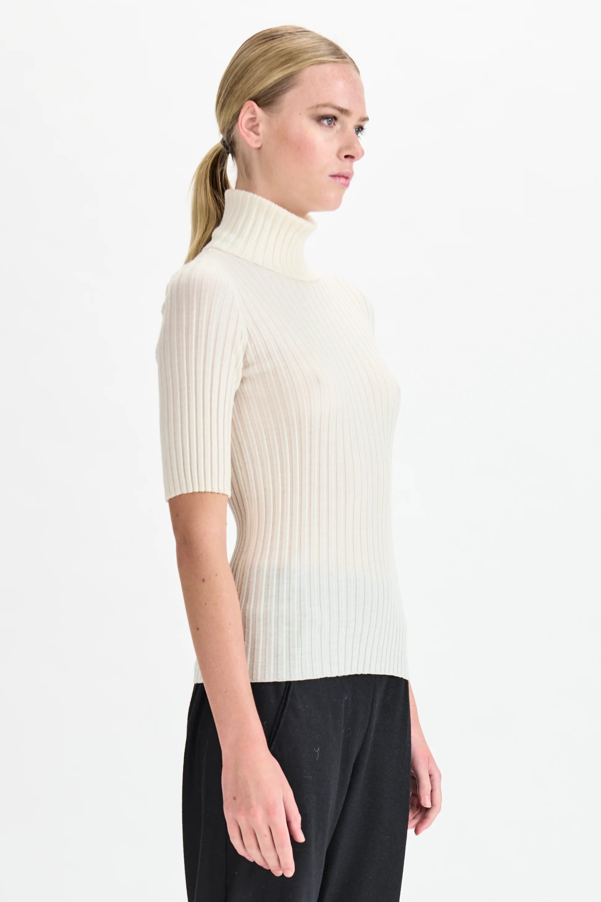 Ribbed Short Sleeve Knit