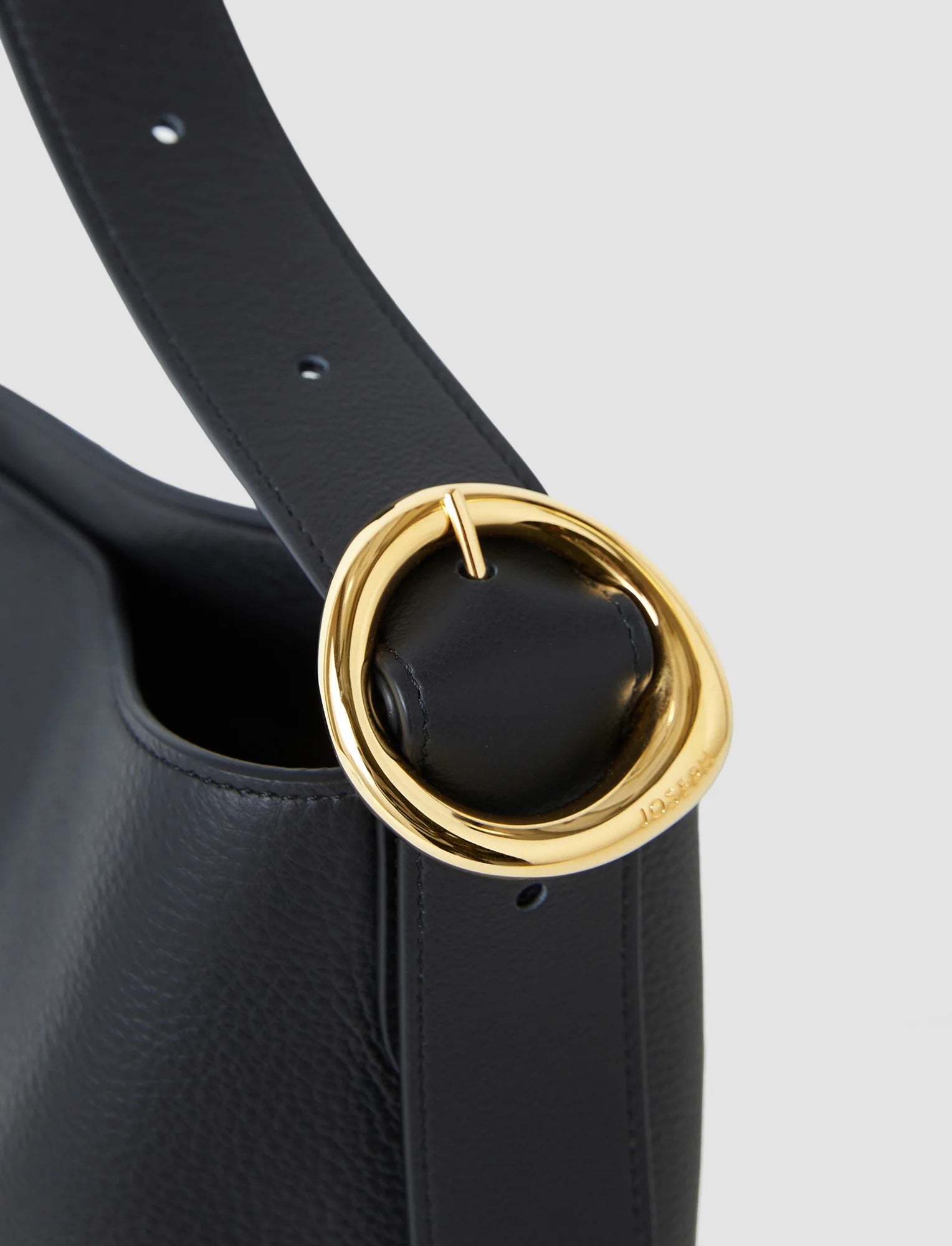 Bucket Bag Seta Leather Black