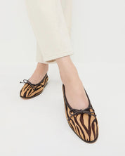 Noelle Flat Zebra Print