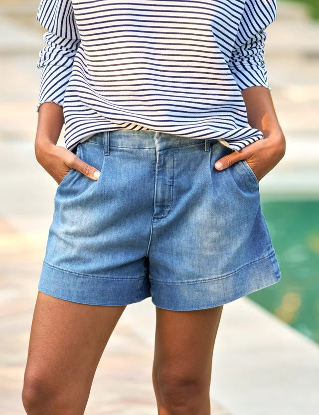 Waterford  4.5" Walking Short