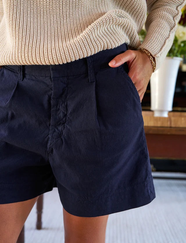 Waterford  4.5" Walking Short
