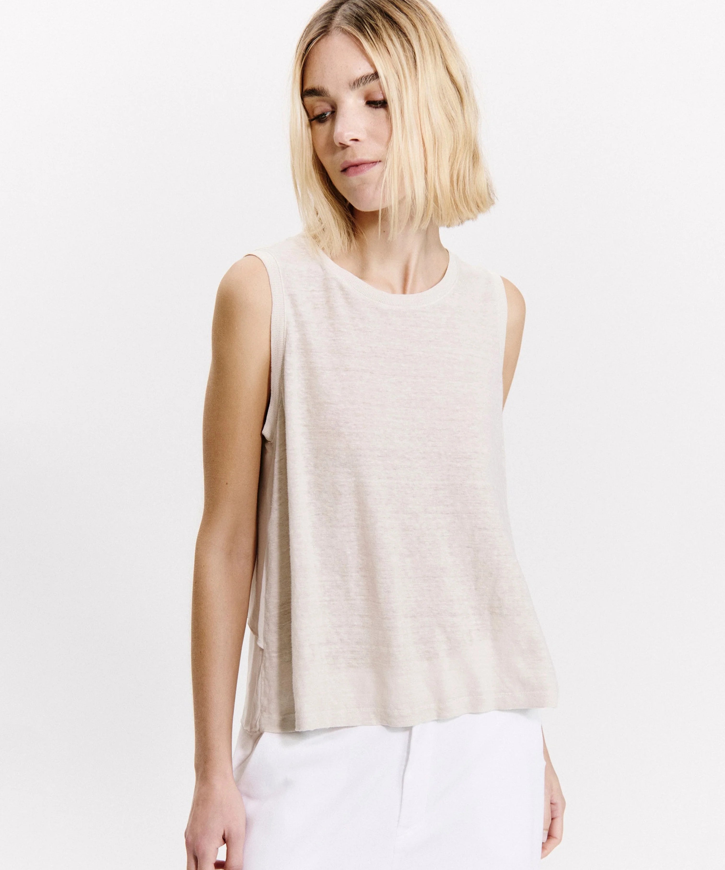Linen layer tank