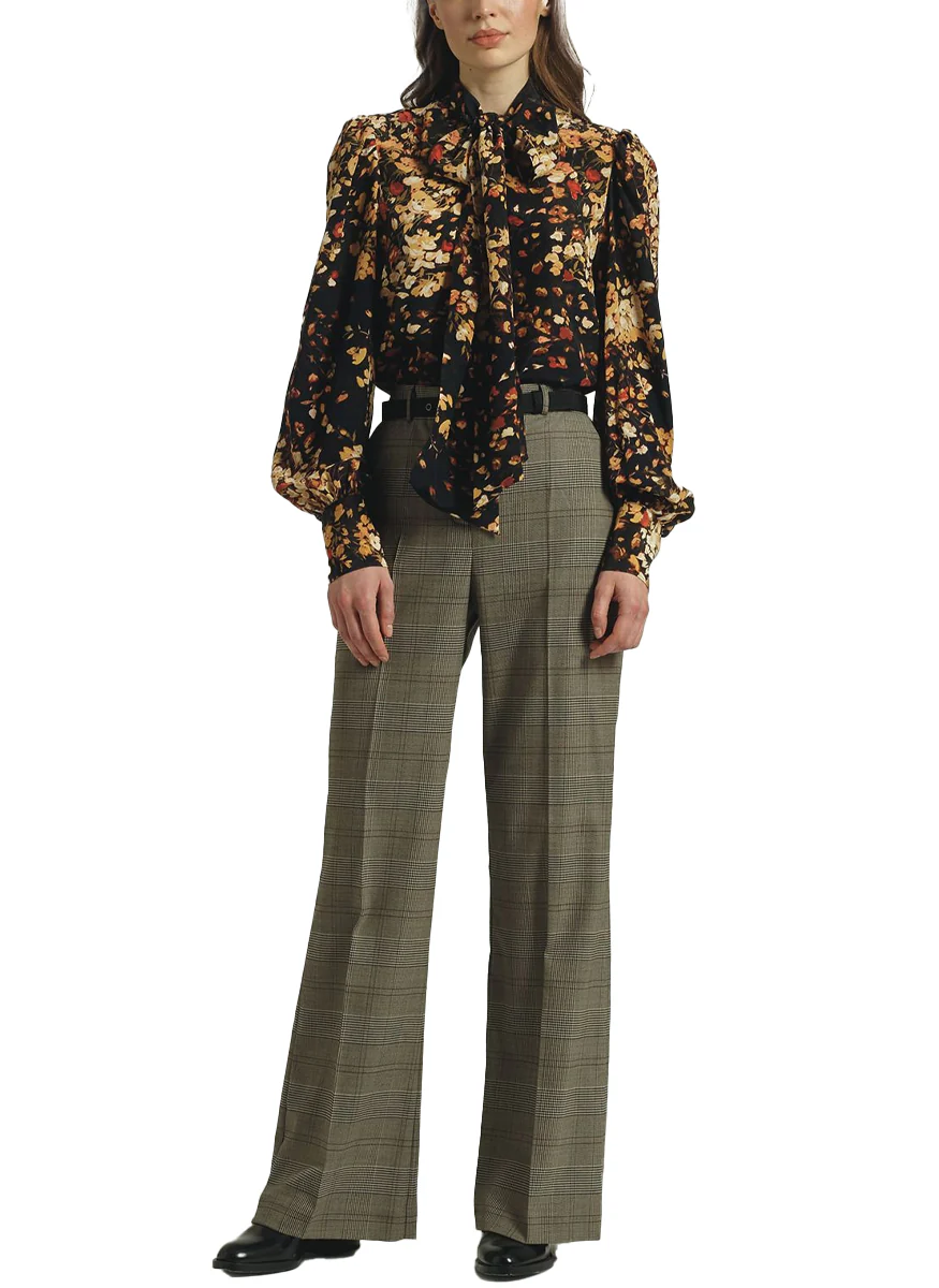 Angelica blouse in micro roses print